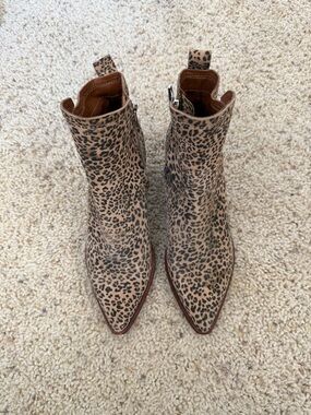 Dolce Vita Leopard-Print Pointed Ankle Boots in Tan and Black